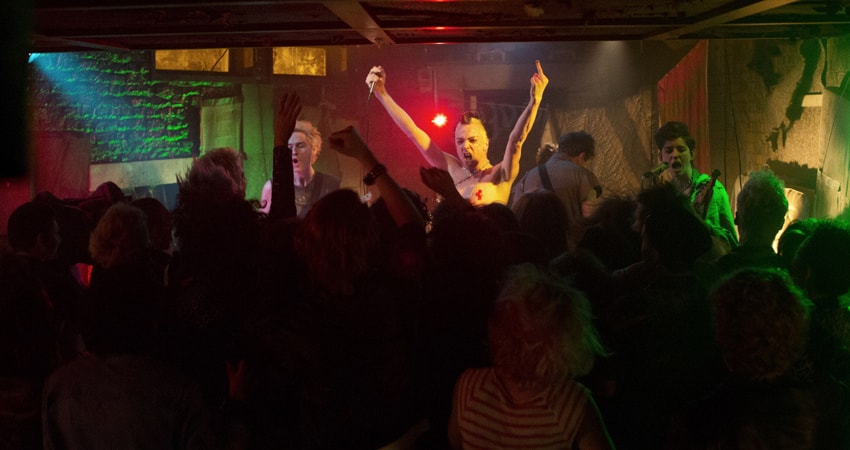 Смотреть Фильм Как разговаривать с девушками на вечеринках (Великобритания) 2018 в хорошем качестве онлайн