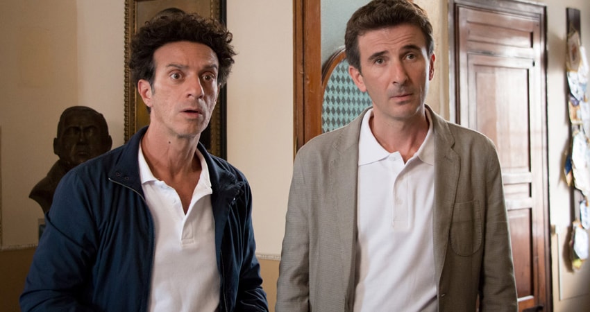 Смотреть Закону тут не место (2018) онлайн бесплатно и без смс